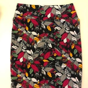 Bundle of 3 EUC LulaRoe Large Cassie Skirts